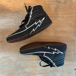 Size 8 Women’s Vans